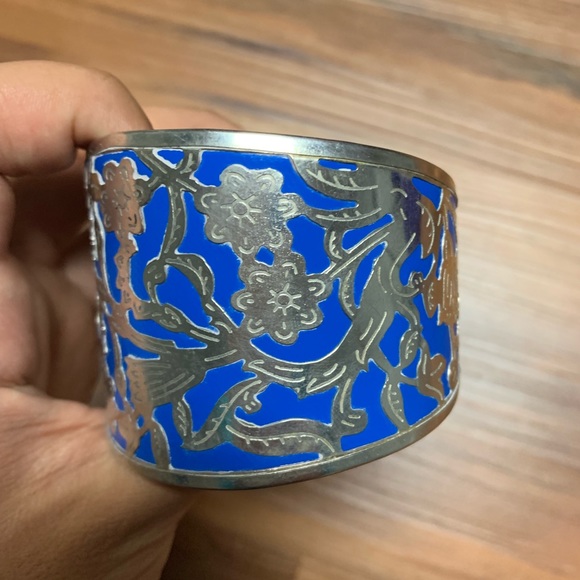 Vintage Filigree Bangle Jewelry Bracelet - Picture 5 of 8